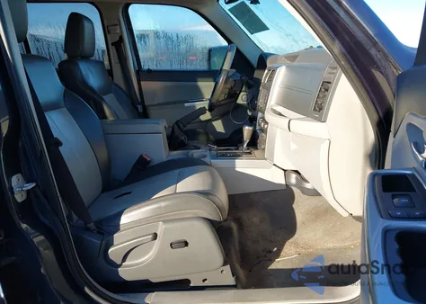 2008 Jeep Liberty Limited Edition z USA, uszkodzony, nr VIN 1J8GN58K38W240647